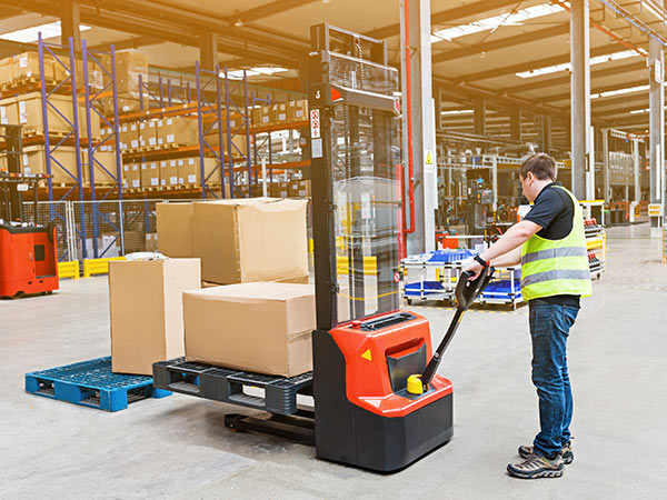 gestione-logistica-magazzino-spedizioni-industriali-aziendali-sassuolo