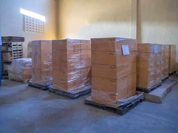 magazzino-per-stoccaggio-e-spedizione-merci-sassuolo