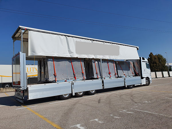 servizio-scarico-autocarri-camion-pallet-sponda-idraulica-modena